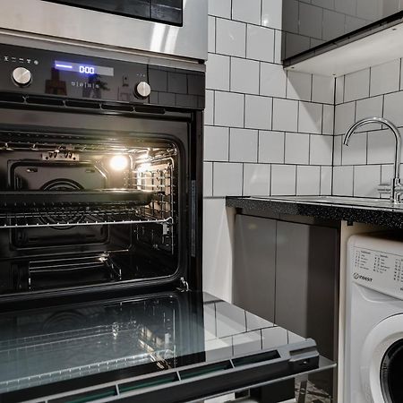 1 Bedroom Swinley Apartment L Free Parking L Wigan Royal Infirmary L Haigh Hall L Central Location מראה חיצוני תמונה
