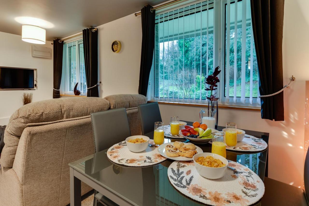 1 Bedroom Swinley Apartment L Free Parking L Wigan Royal Infirmary L Haigh Hall L Central Location מראה חיצוני תמונה