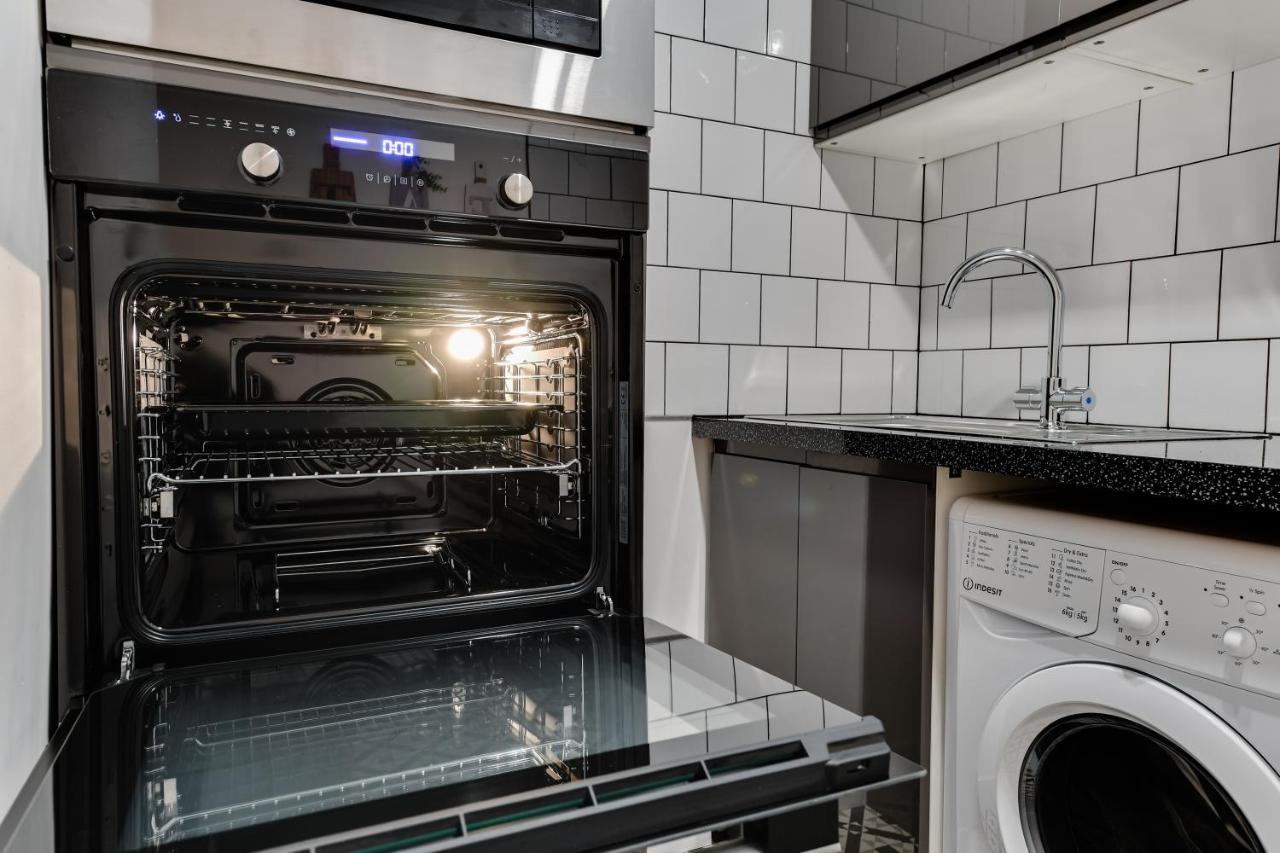 1 Bedroom Swinley Apartment L Free Parking L Wigan Royal Infirmary L Haigh Hall L Central Location מראה חיצוני תמונה