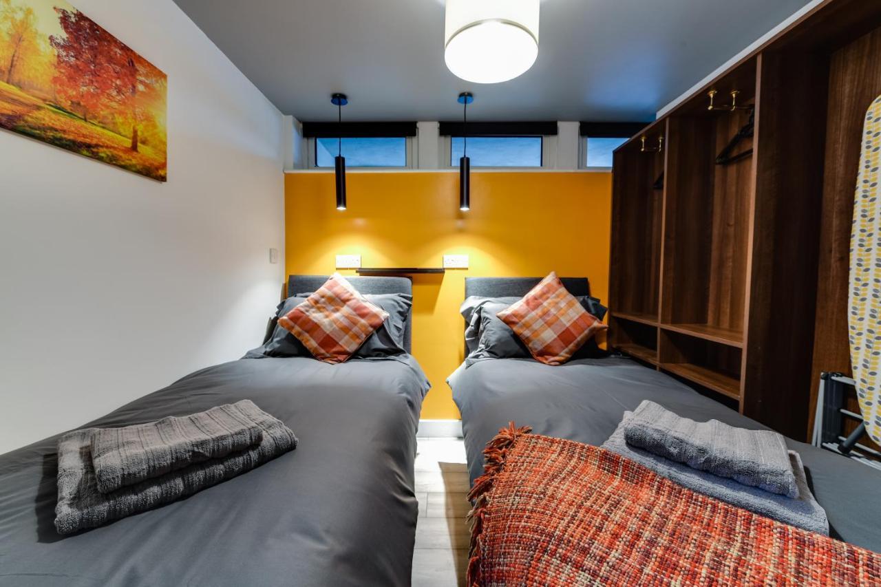 1 Bedroom Swinley Apartment L Free Parking L Wigan Royal Infirmary L Haigh Hall L Central Location מראה חיצוני תמונה